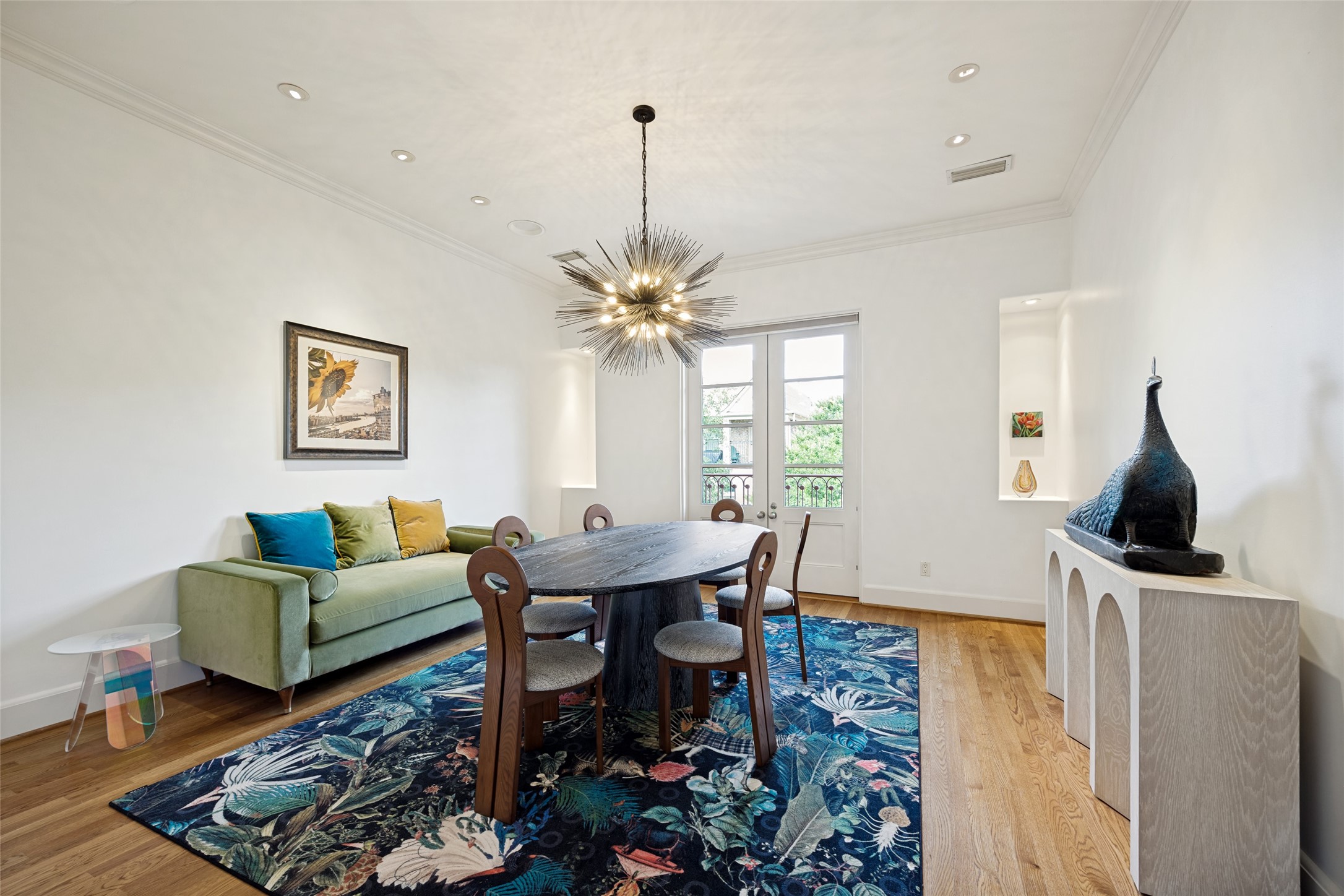 2203 Allen Street Dallas TX 75204