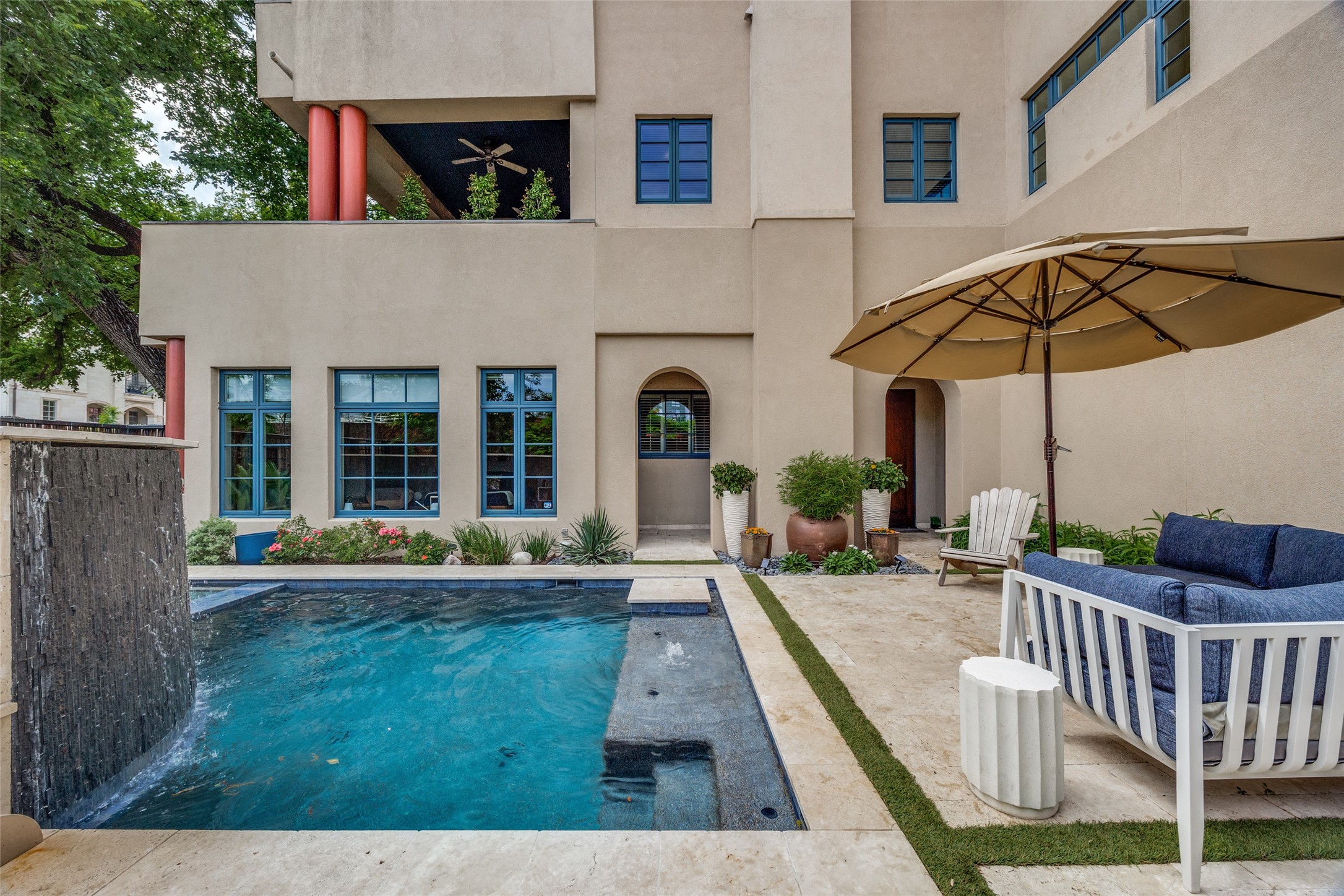 2203 Allen Street Dallas TX 75204