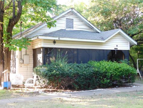 604 Mineral Wells Street Terrell TX 75160