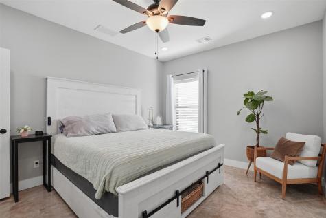 512 W Locust Street Whitewright TX 75491