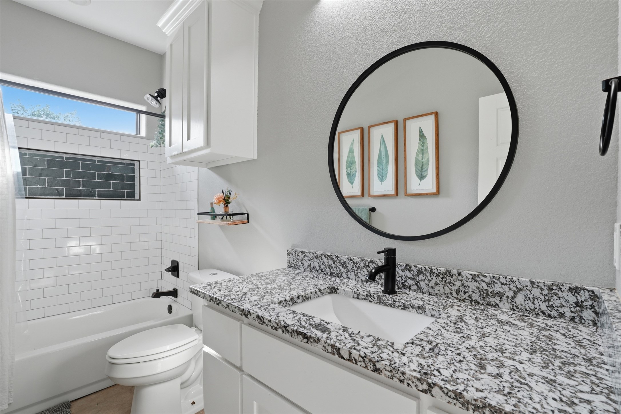 512 W Locust Street Whitewright TX 75491