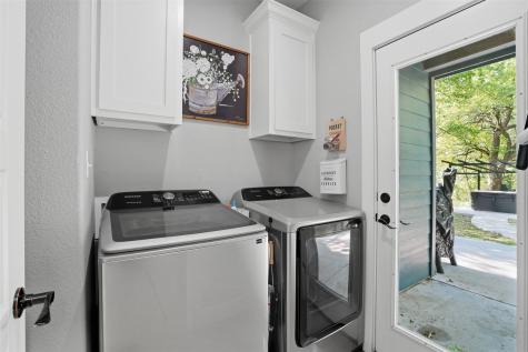 512 W Locust Street Whitewright TX 75491