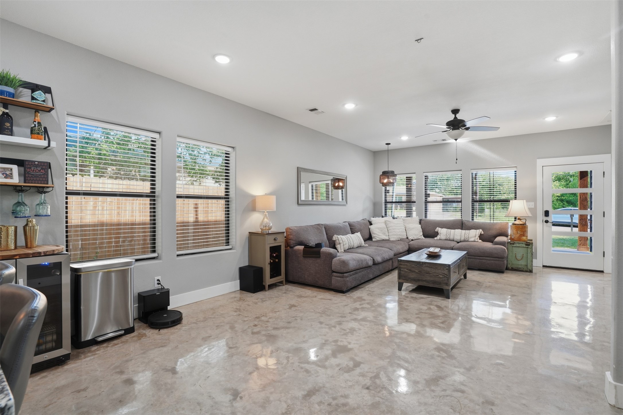 512 W Locust Street Whitewright TX 75491