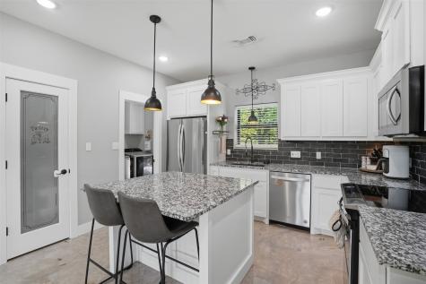 512 W Locust Street Whitewright TX 75491