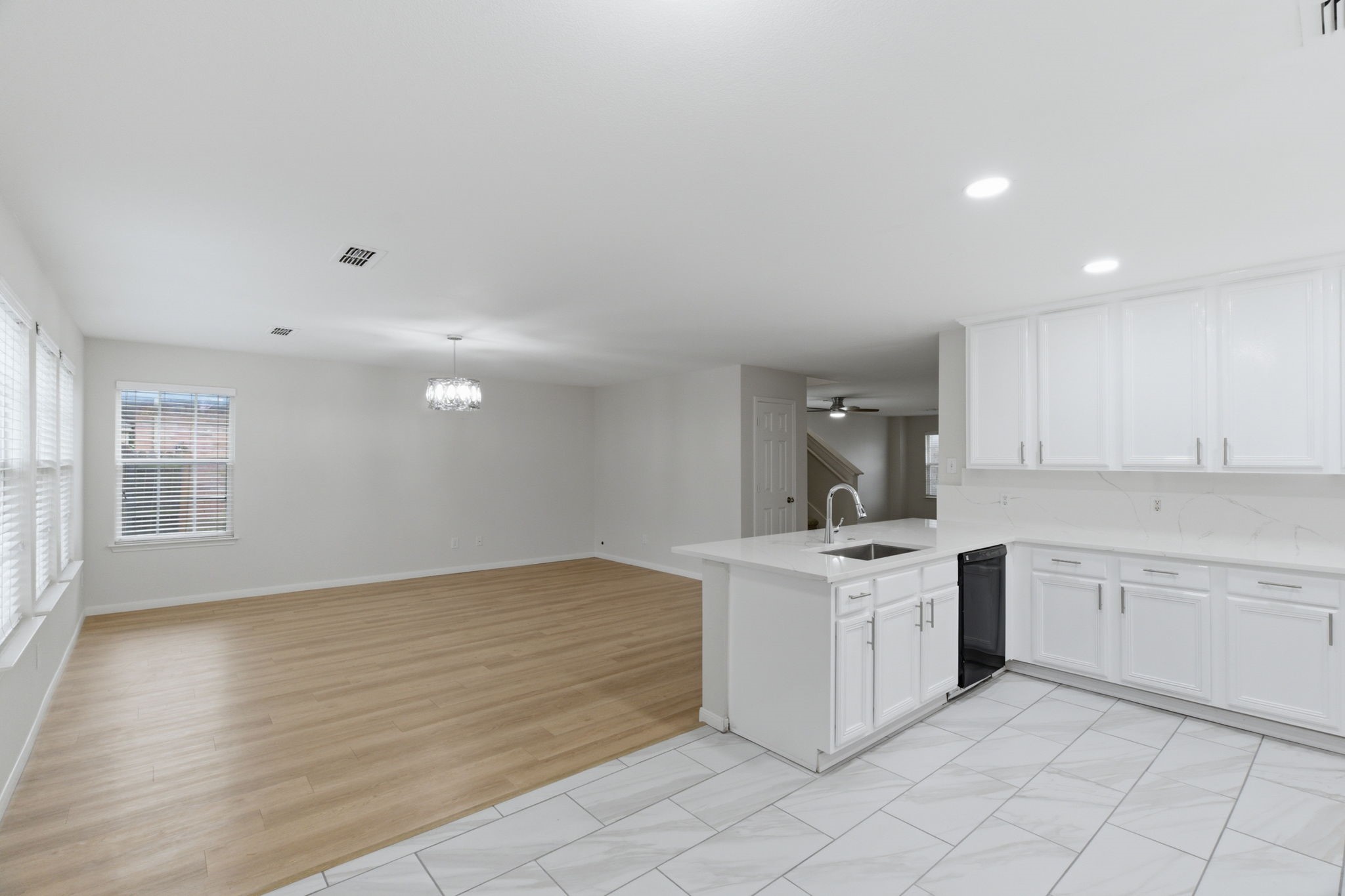 512 Darlene Trail Euless TX 76039