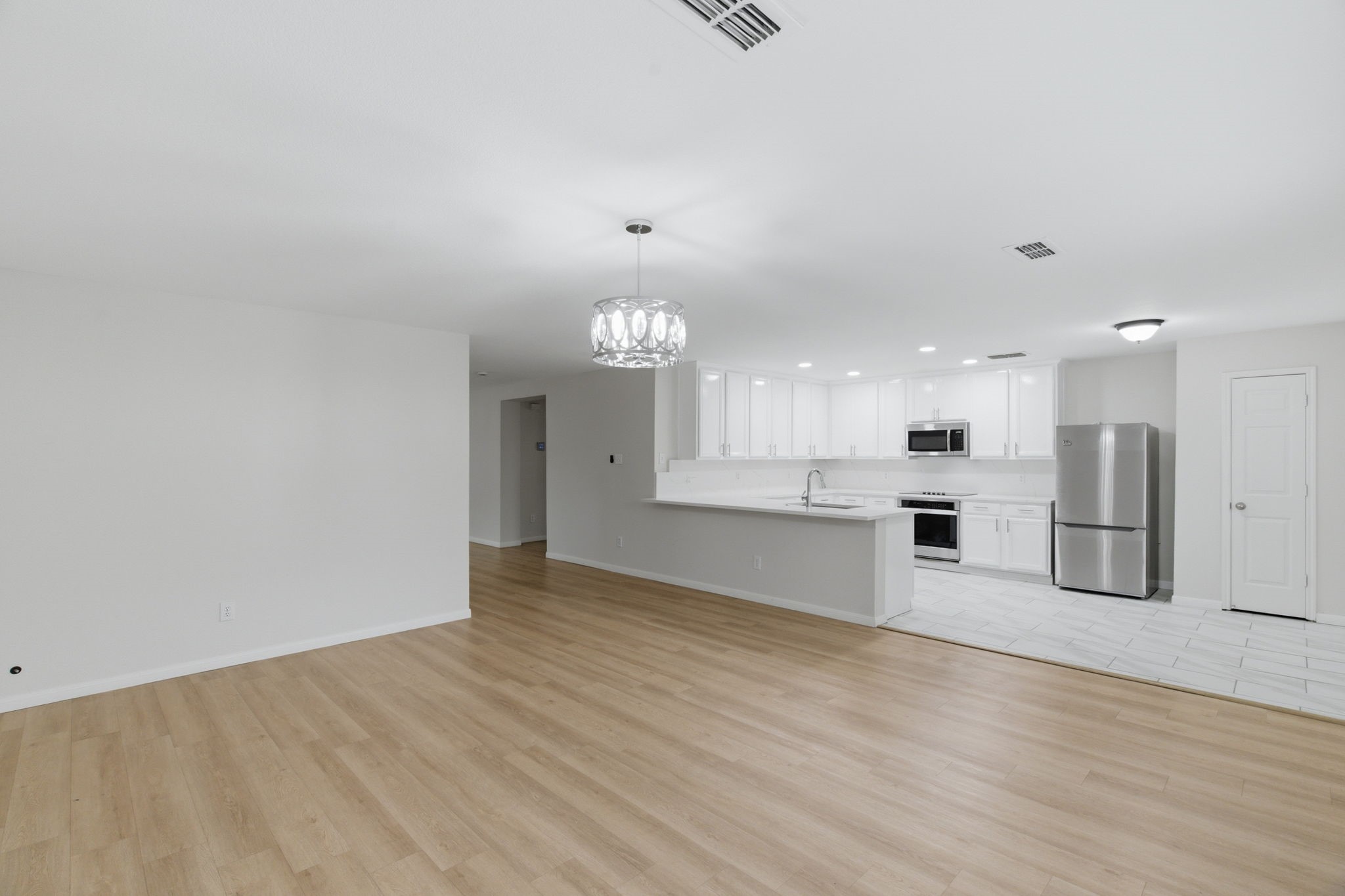 512 Darlene Trail Euless TX 76039