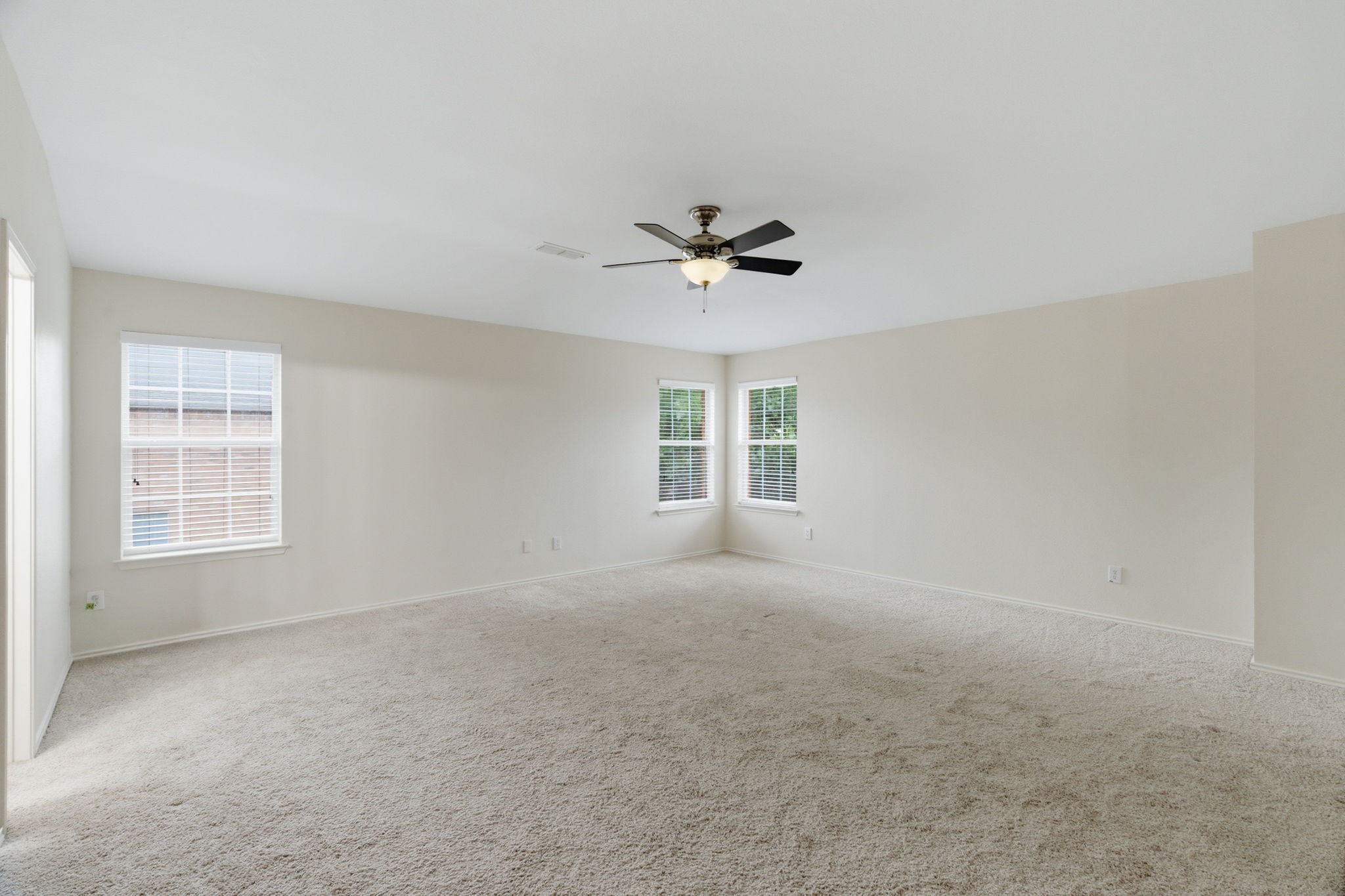 512 Darlene Trail Euless TX 76039