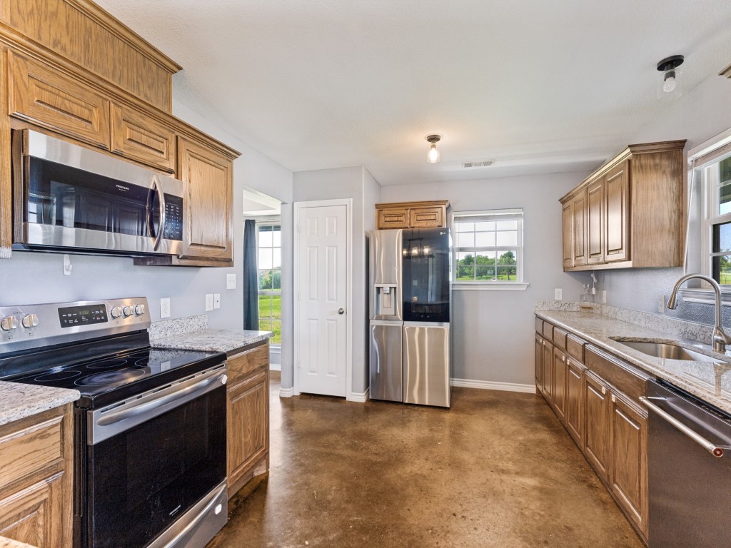 760 County Road 4380 Decatur TX 76234