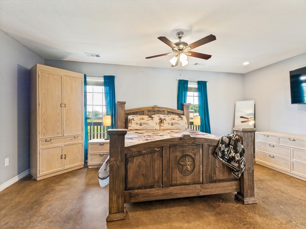 760 County Road 4380 Decatur TX 76234