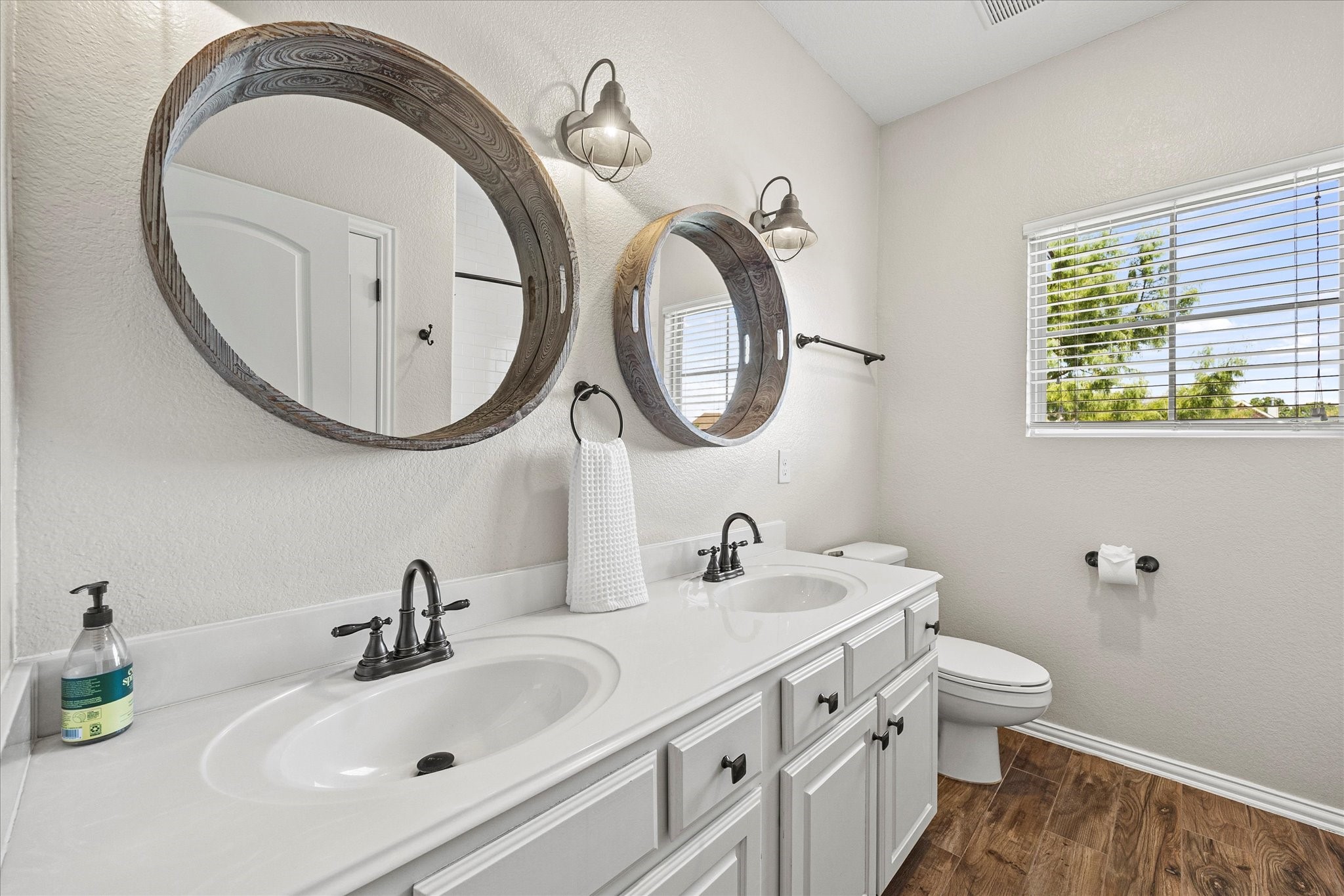 4805 Lindsey Drive Rowlett TX 75088