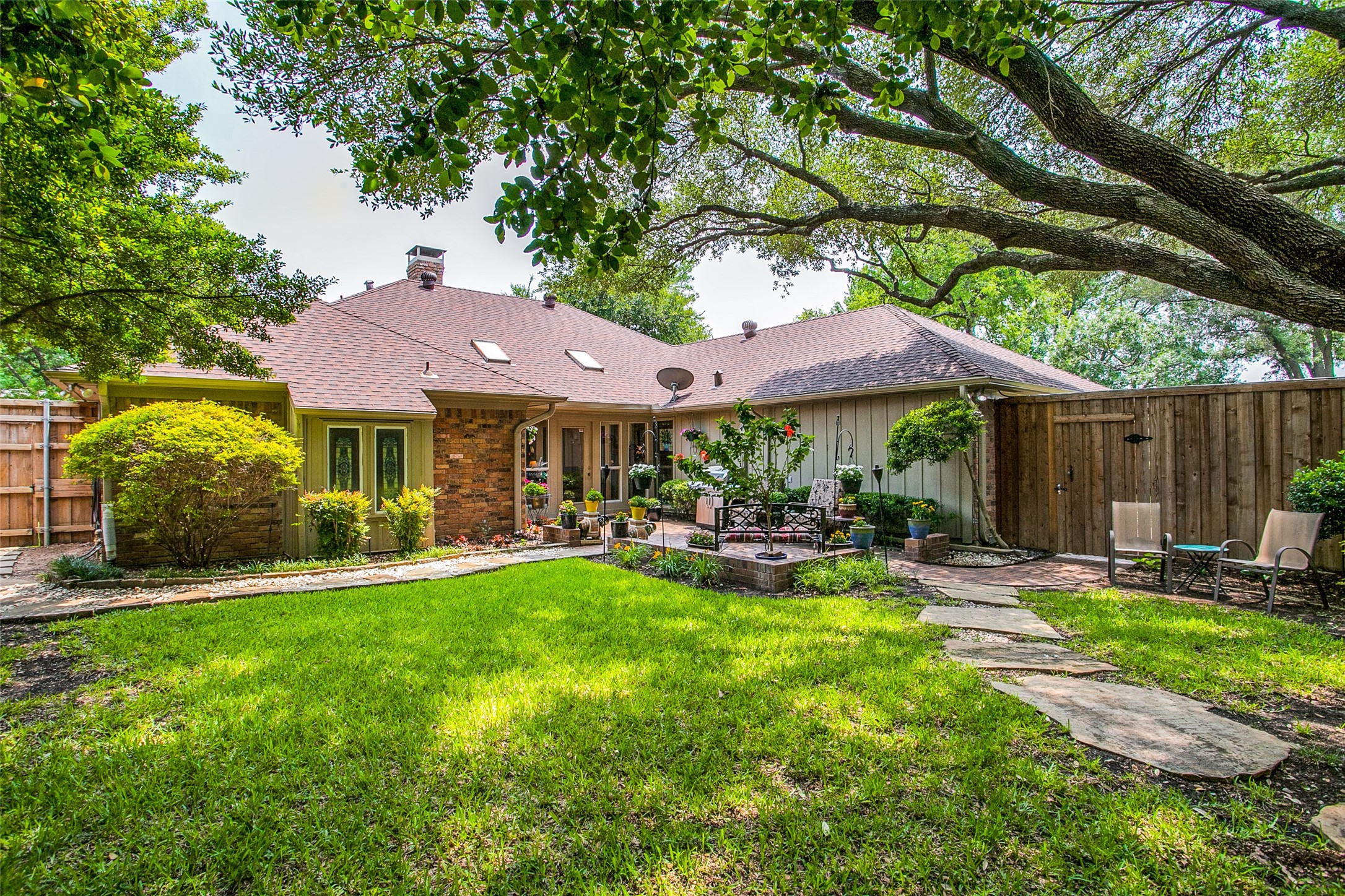 7301 Hundley Boulevard Dallas TX 75231