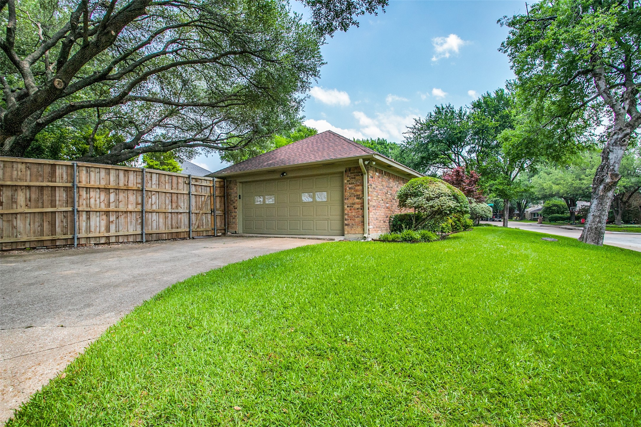 7301 Hundley Boulevard Dallas TX 75231