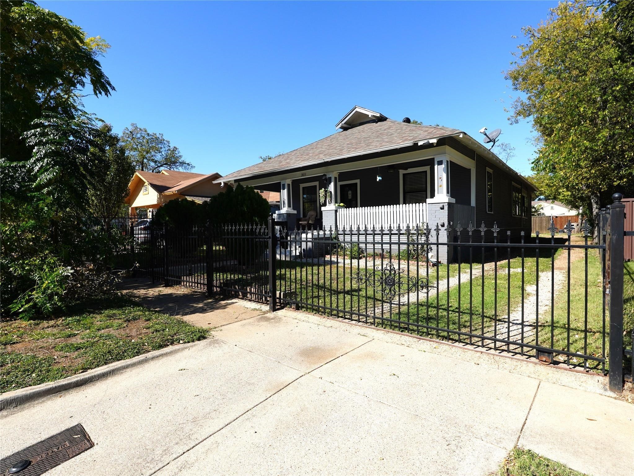 3611 Ave H Fort Worth TX 76105