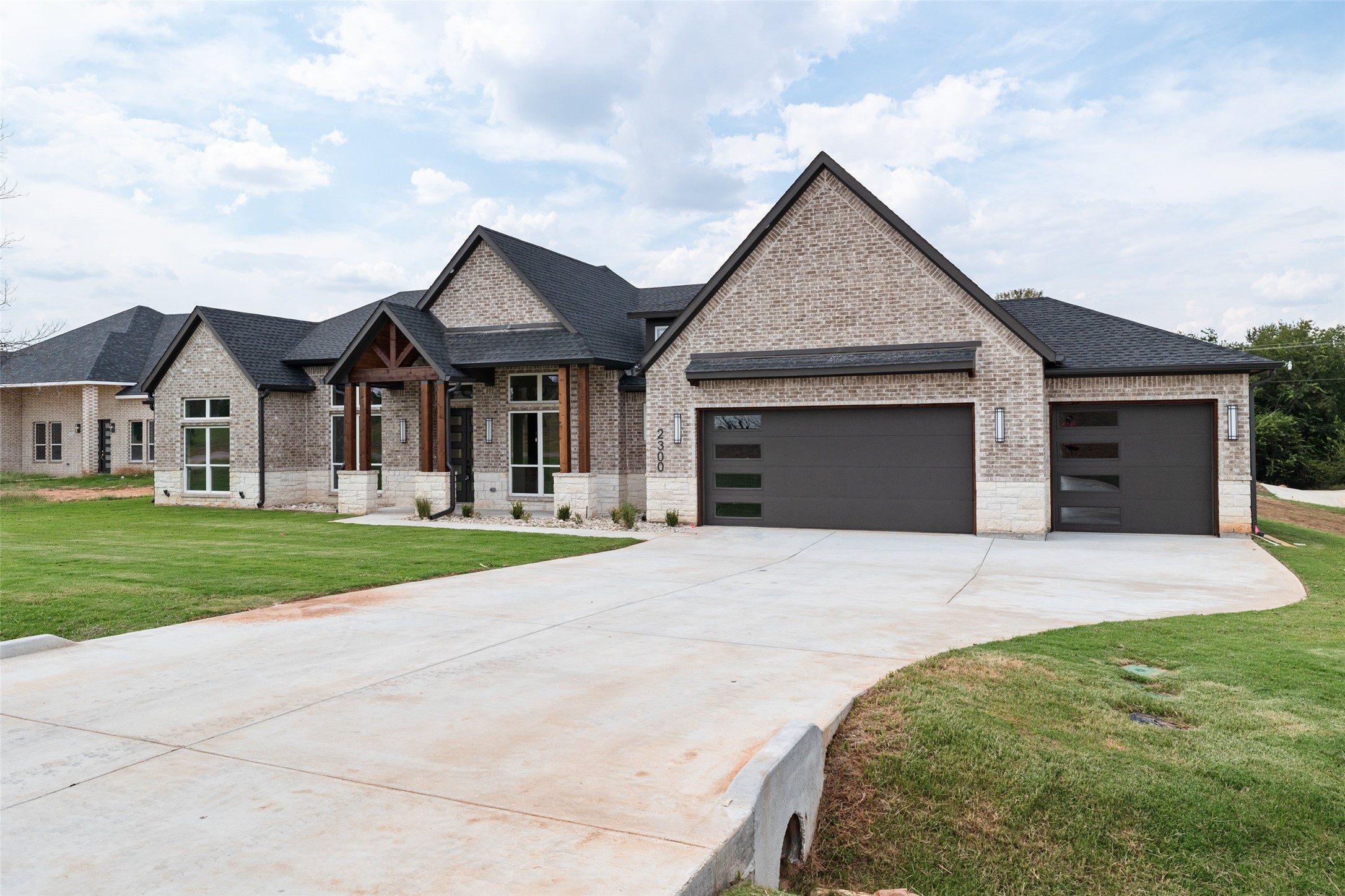 2300 Candlestick Drive Granbury TX 76049