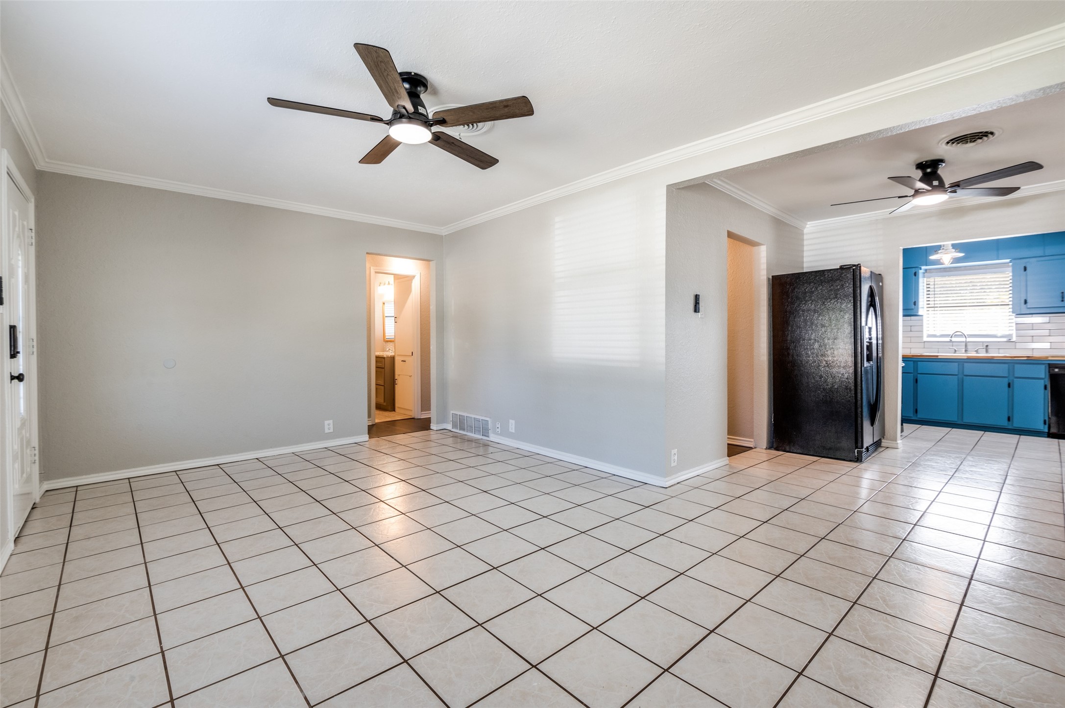 2952 Lavita Lane Farmers Branch TX 75234
