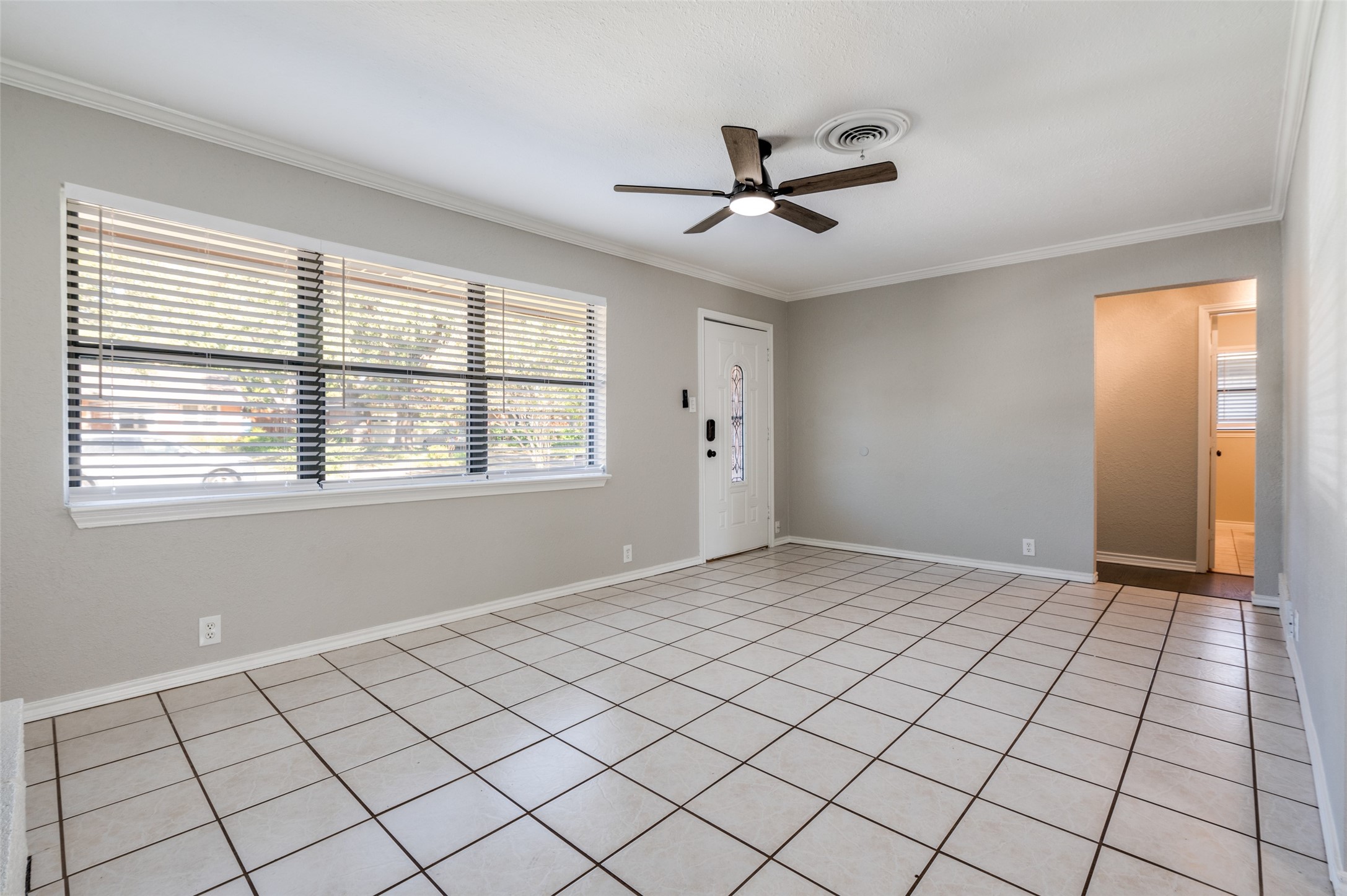 2952 Lavita Lane Farmers Branch TX 75234