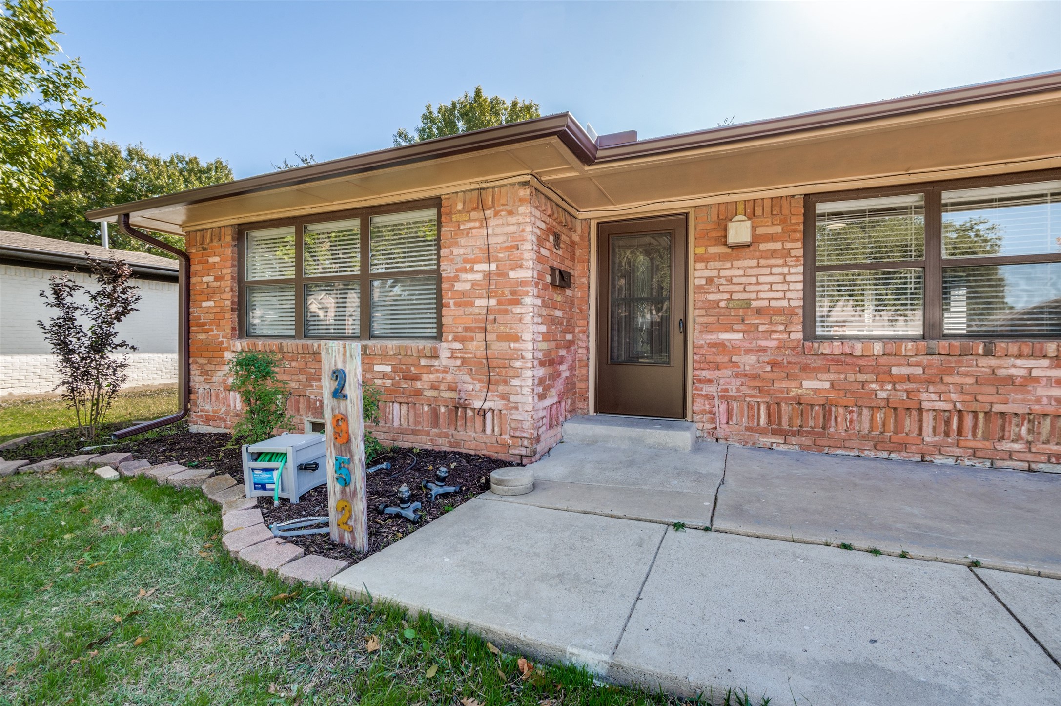 2952 Lavita Lane Farmers Branch TX 75234