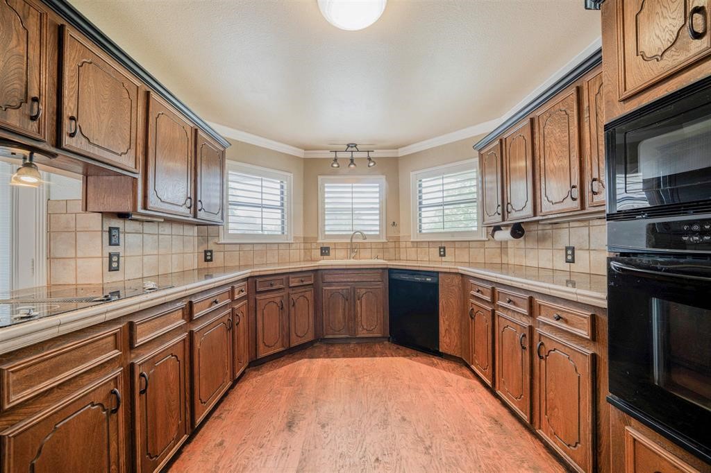 1936 B Silver Maple Road Big Sandy TX 75755