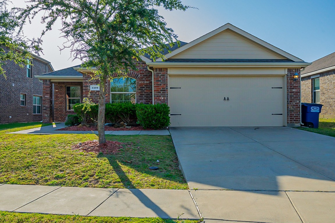 2109 Meadow View Drive Princeton TX 75407