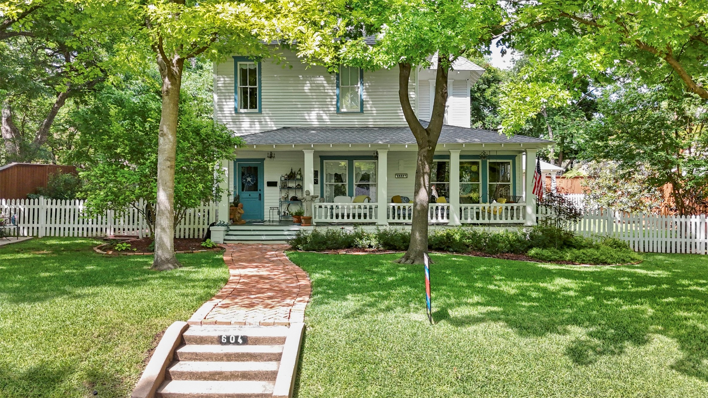 604 W Jefferson Street Waxahachie TX 75165