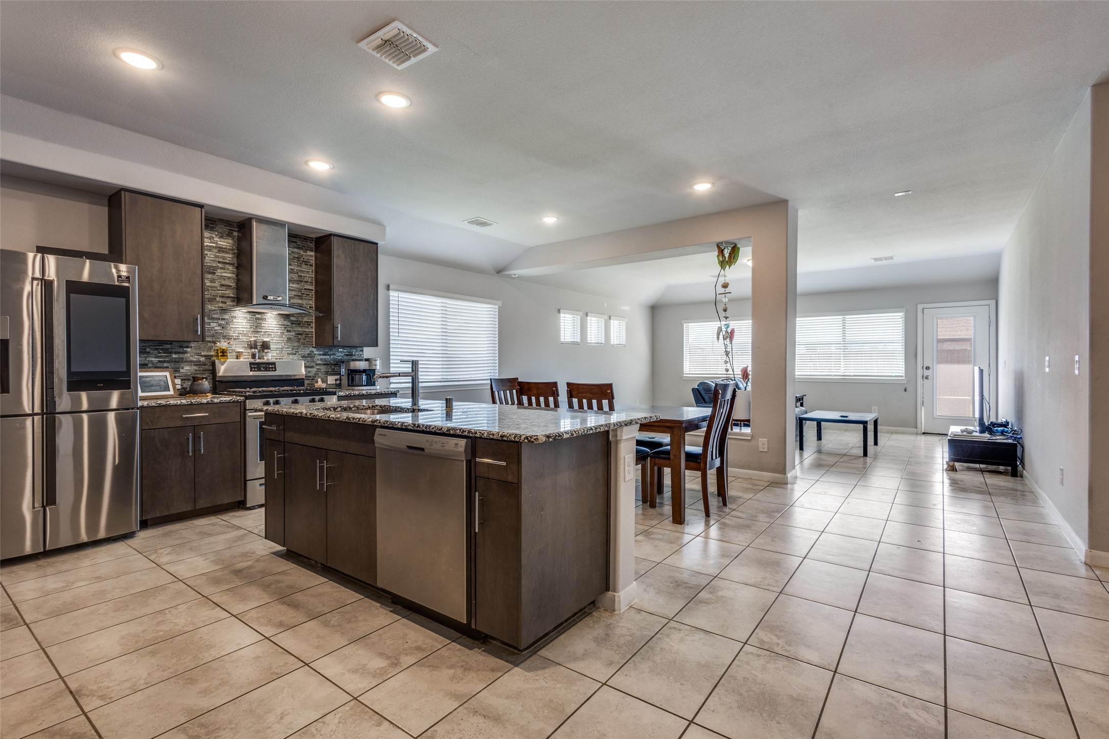 1404 Rosebush Road Aubrey TX 76227