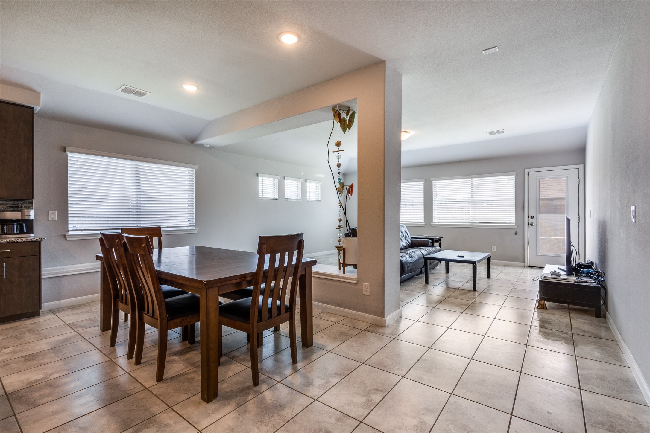 1404 Rosebush Road Aubrey TX 76227