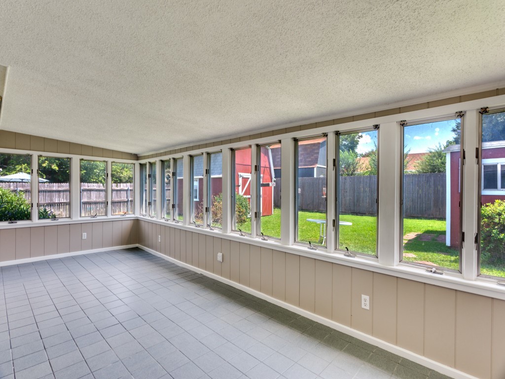 1216 Manning Street Benbrook TX 76126