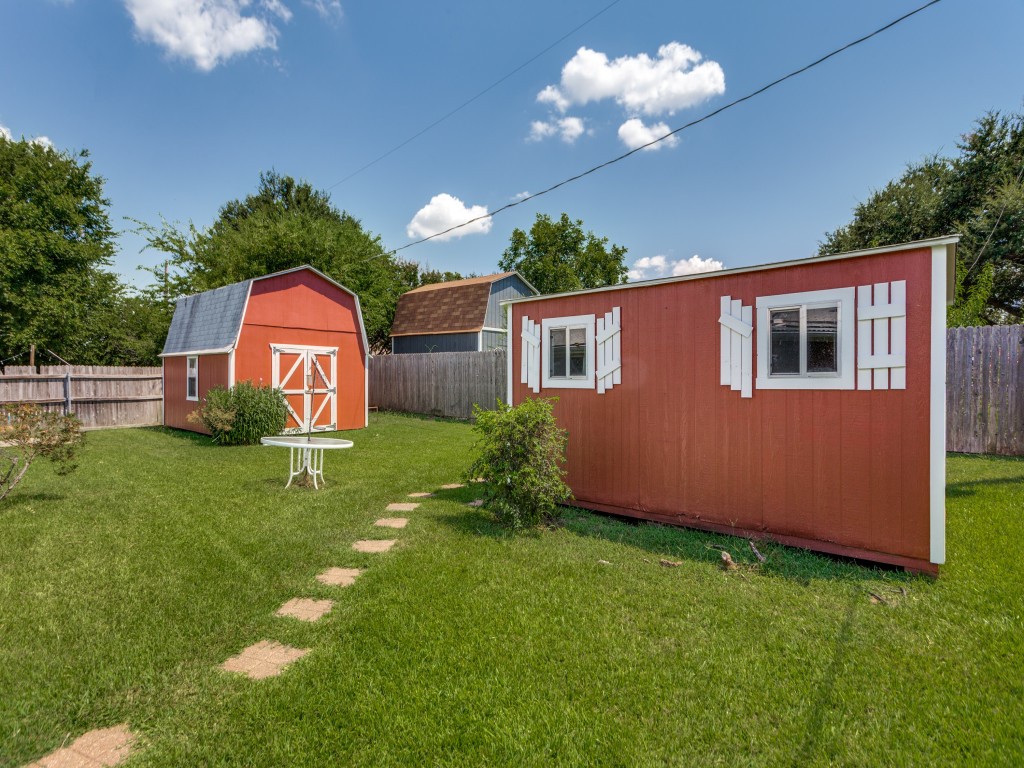 1216 Manning Street Benbrook TX 76126