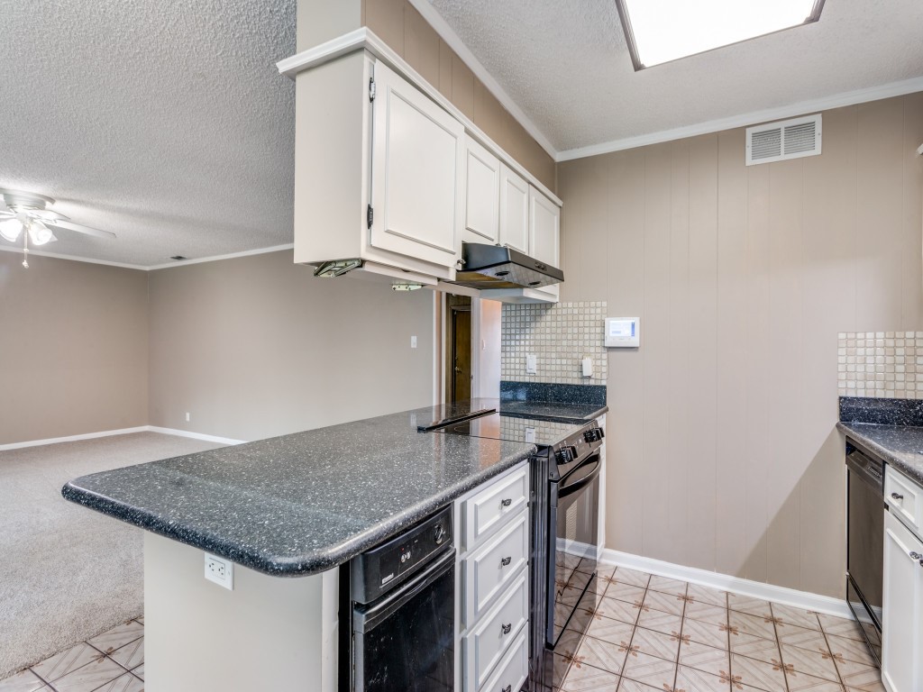 1216 Manning Street Benbrook TX 76126