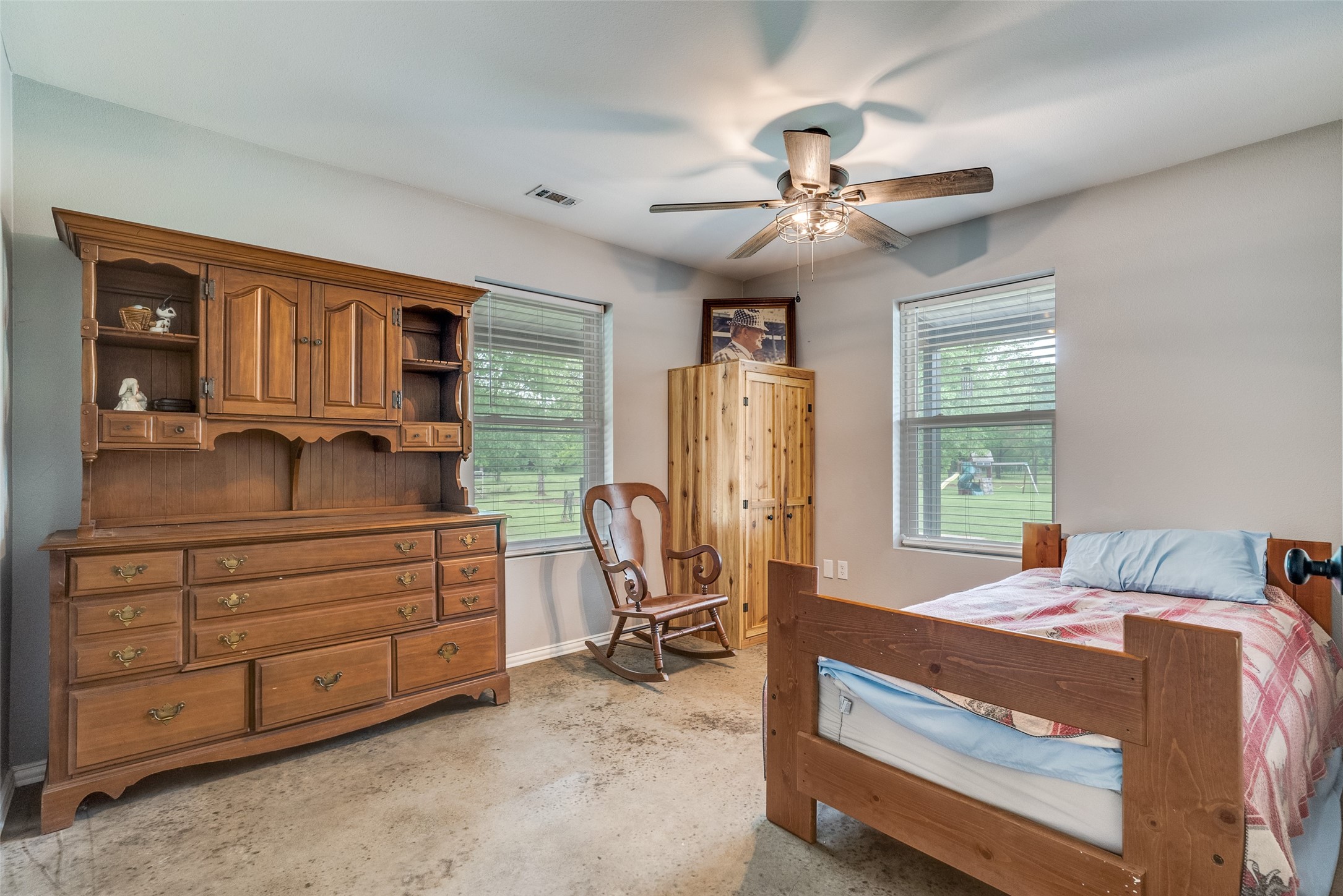 5115 County Road 423 Grandview TX 76050