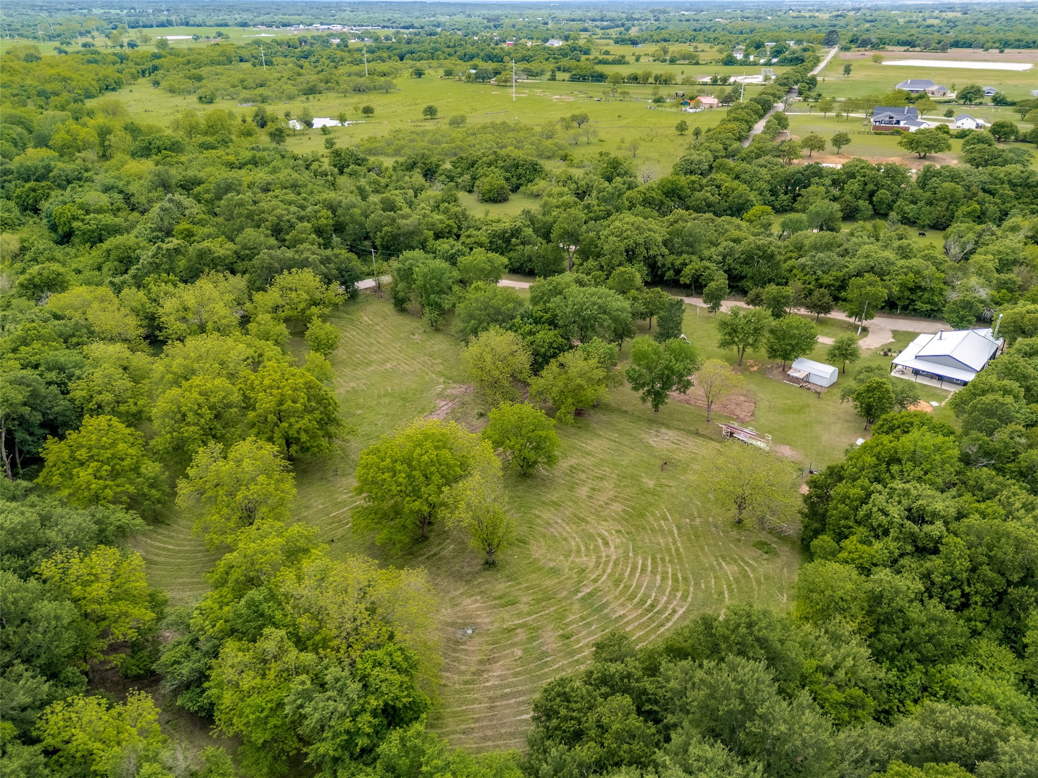 5115 County Road 423 Grandview TX 76050