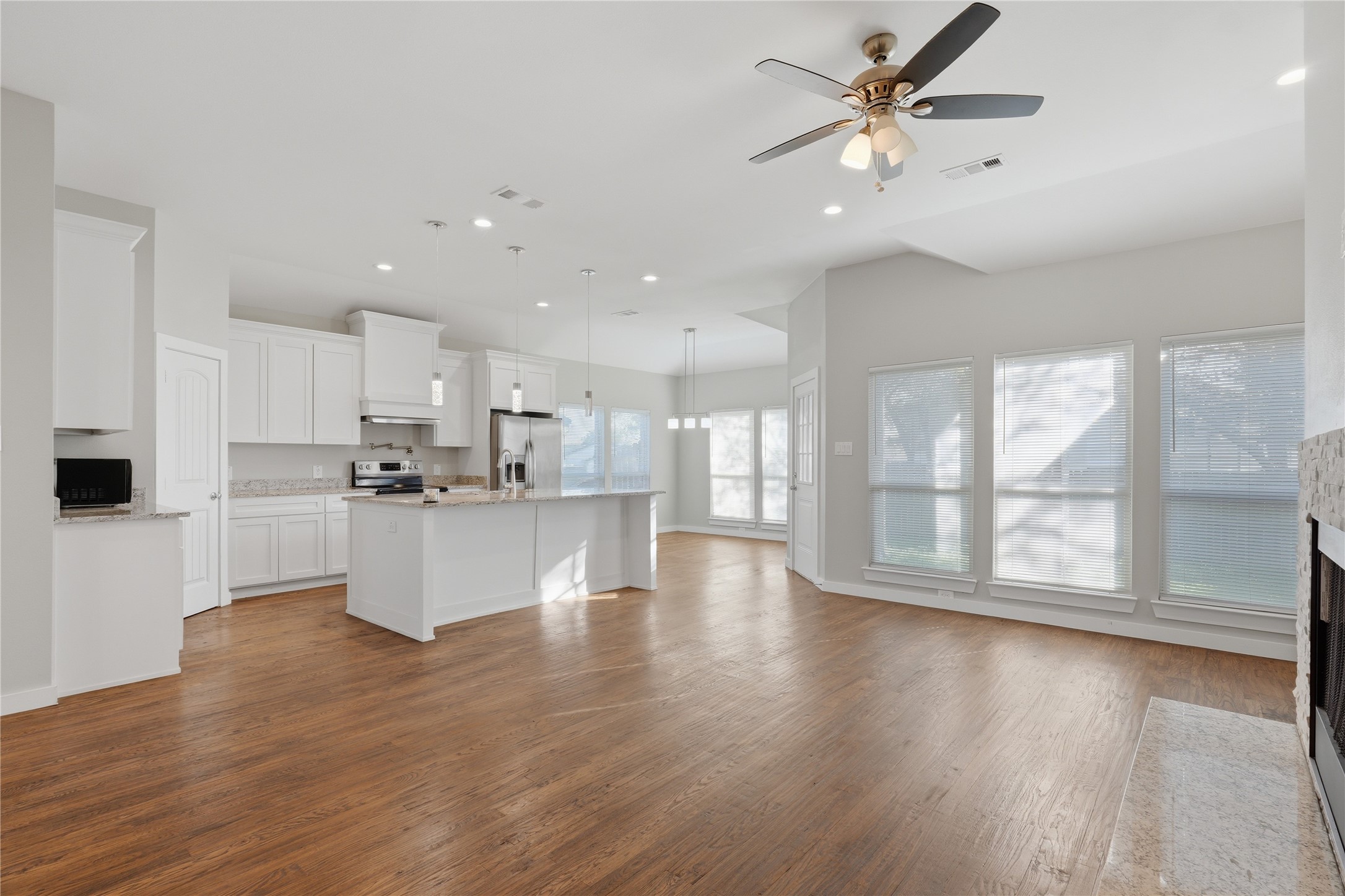 4909 Collingwood Drive Garland TX 75043