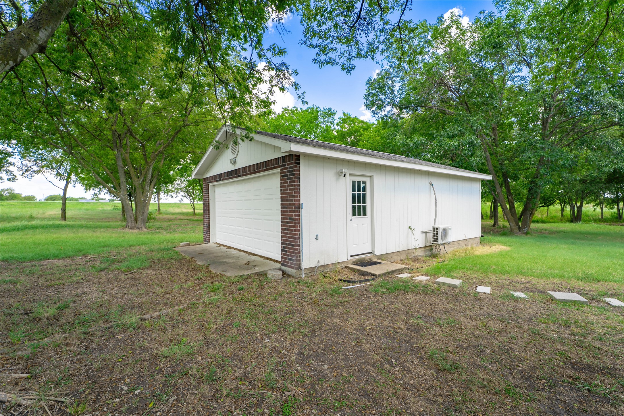 135 Kirkpatrick Road Ennis TX 75119