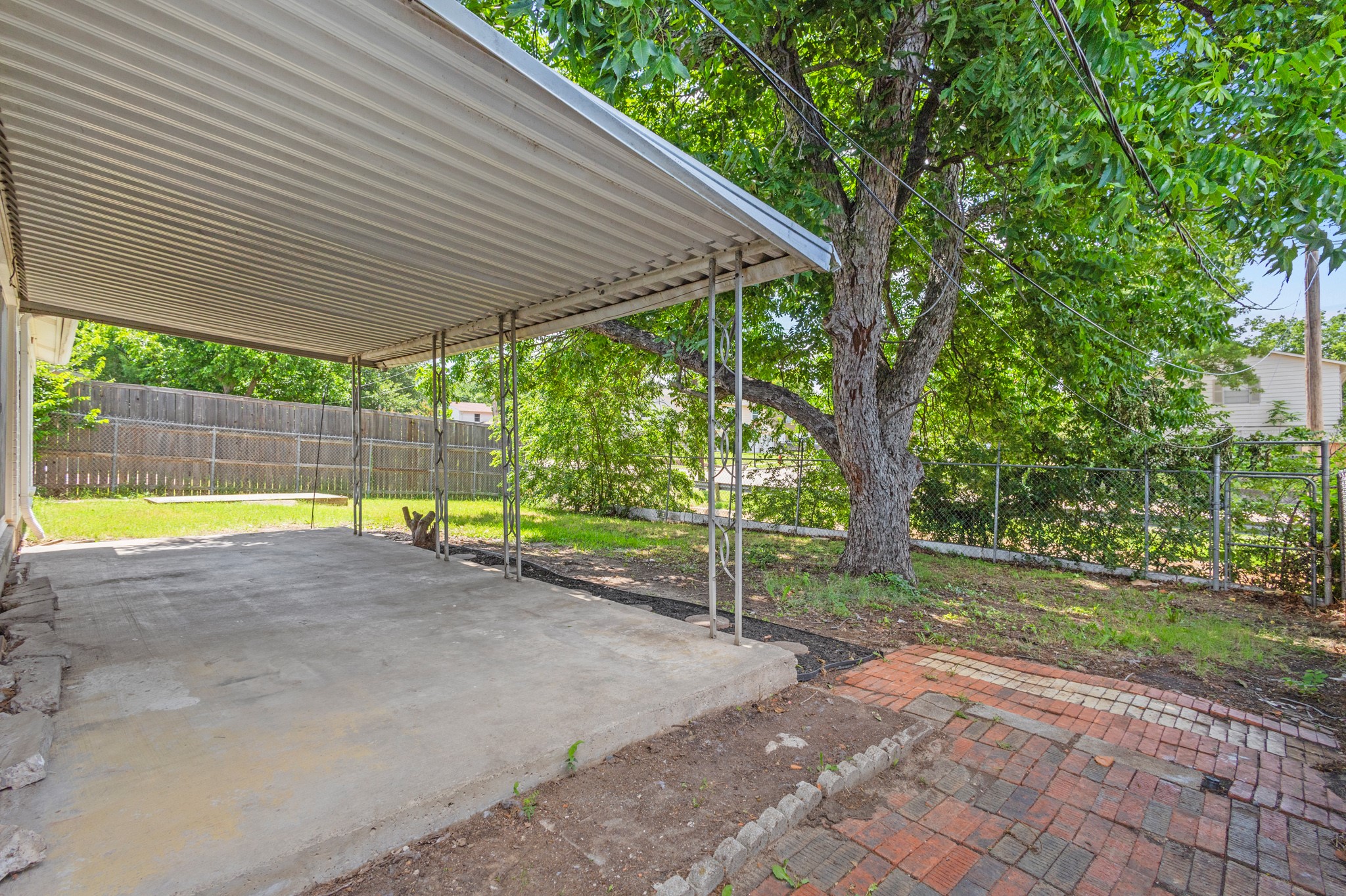 2134 Bowie Drive Carrollton TX 75006