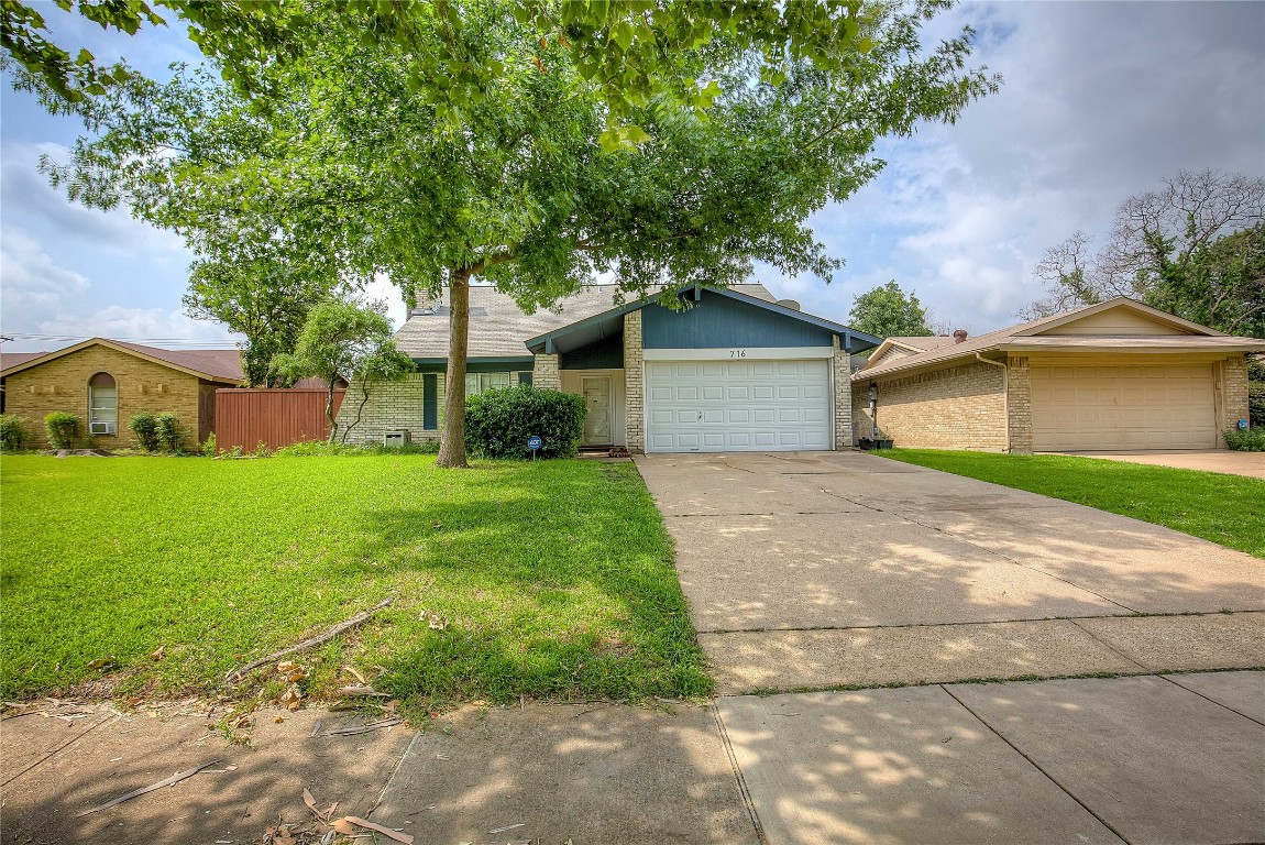 716 Via Sevilla Mesquite TX 75150