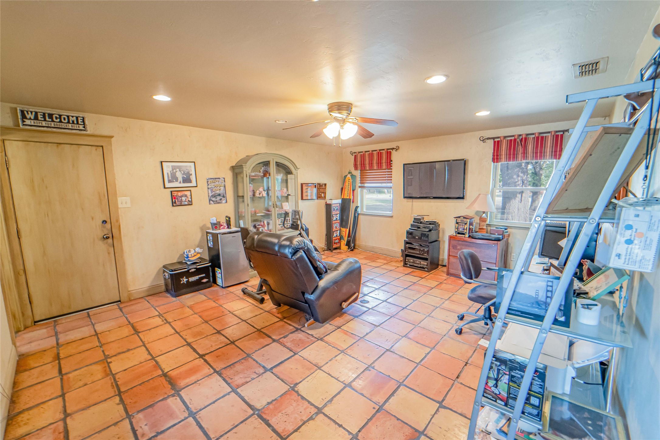 2 London Lane Breckenridge TX 76424