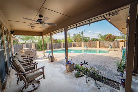 2 London Lane Breckenridge TX 76424