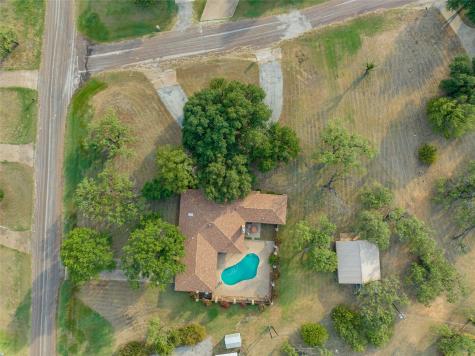 2 London Lane Breckenridge TX 76424