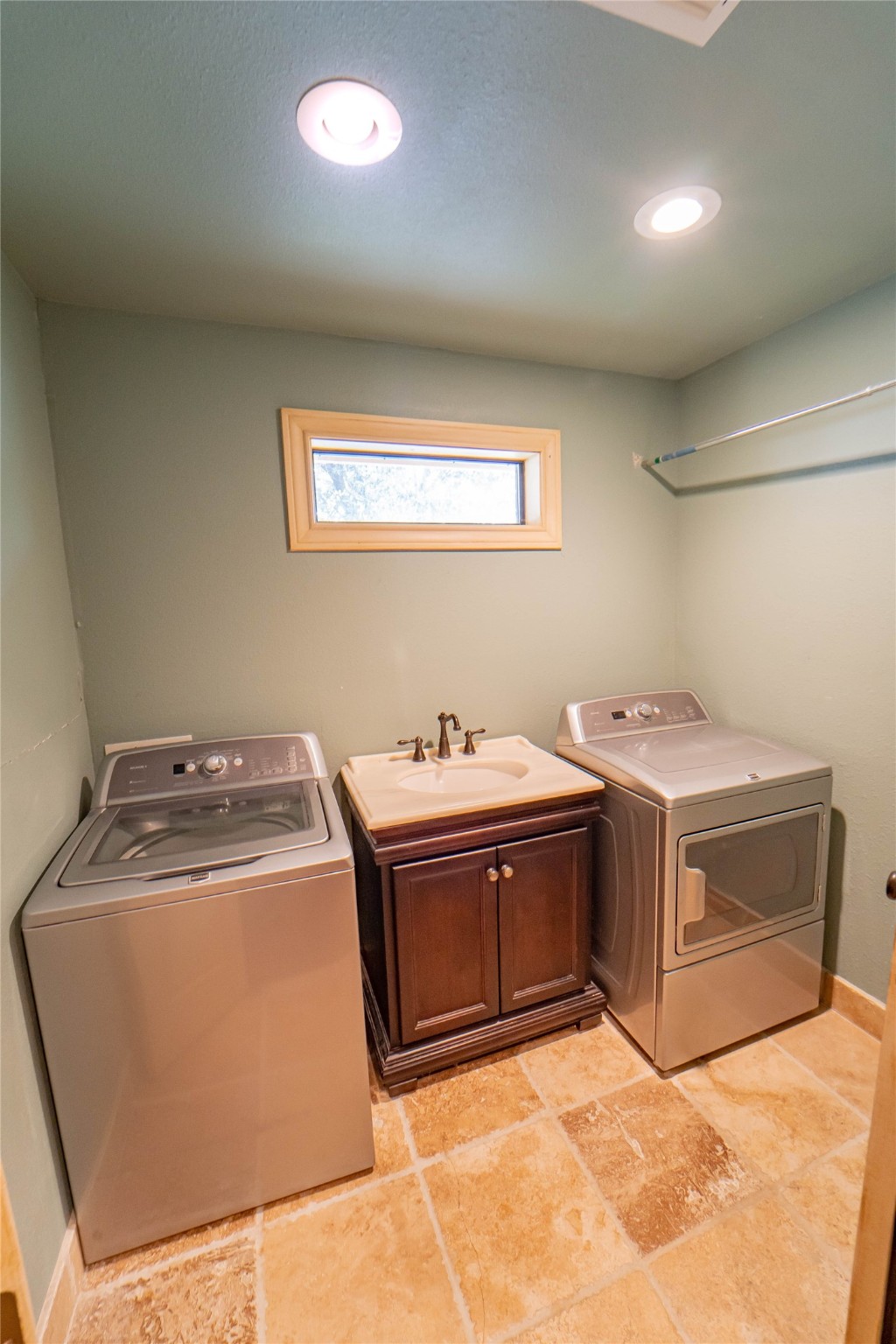 2 London Lane Breckenridge TX 76424