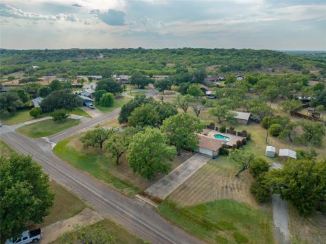 2 London Lane Breckenridge TX 76424
