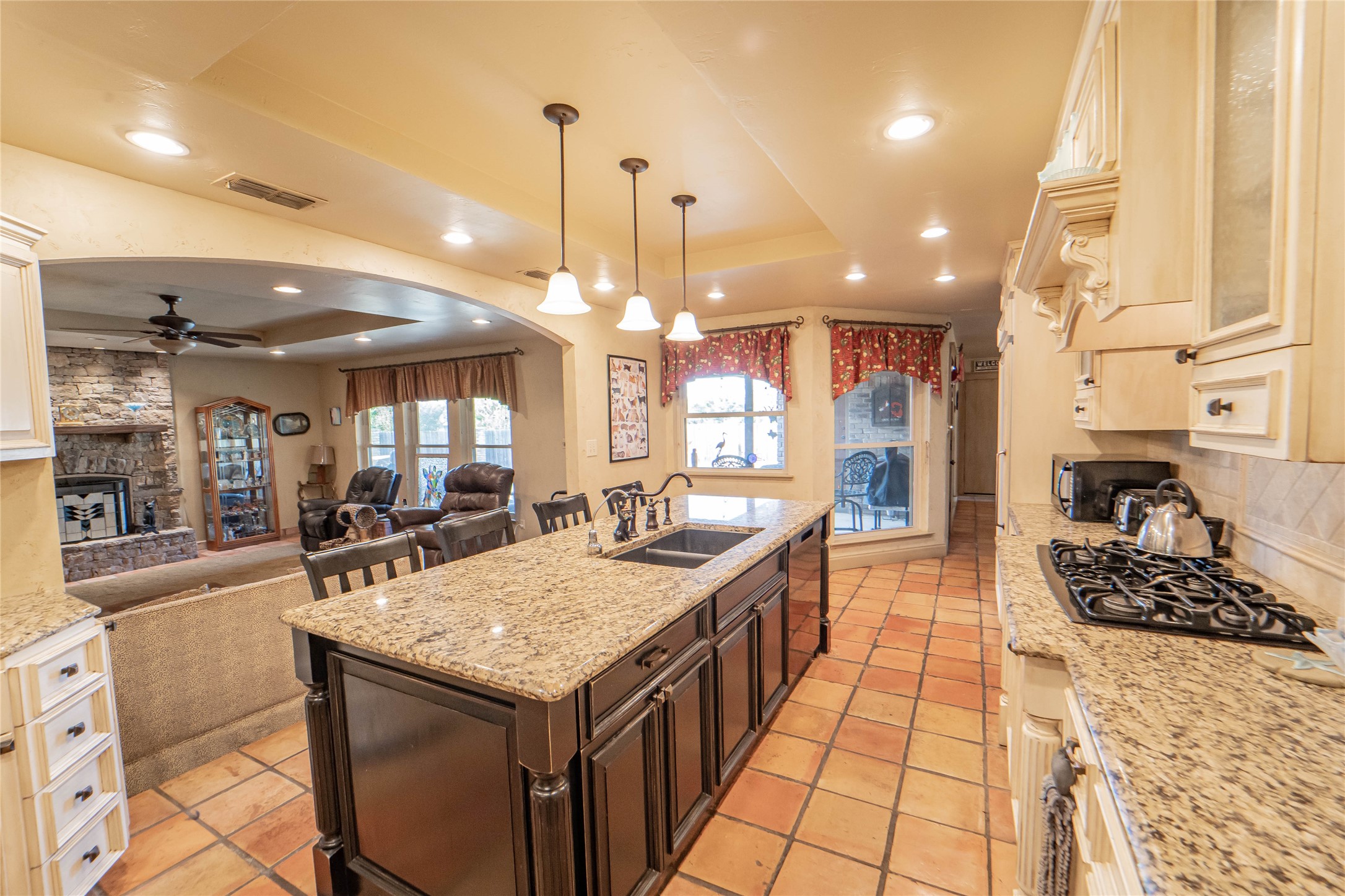 2 London Lane Breckenridge TX 76424