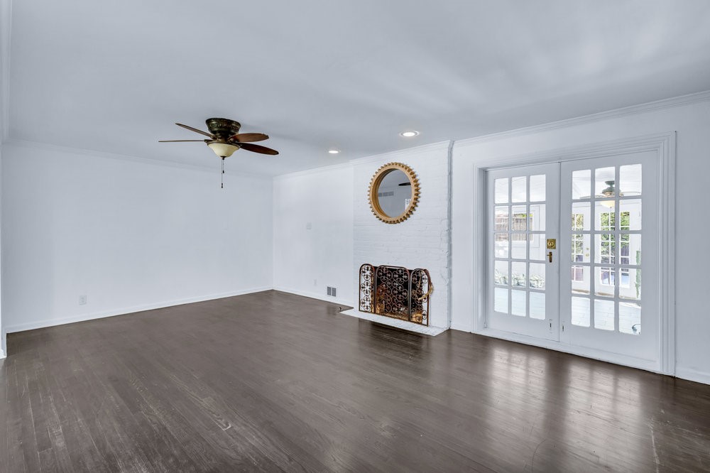 312 W Rio Grande Street Garland TX 75041