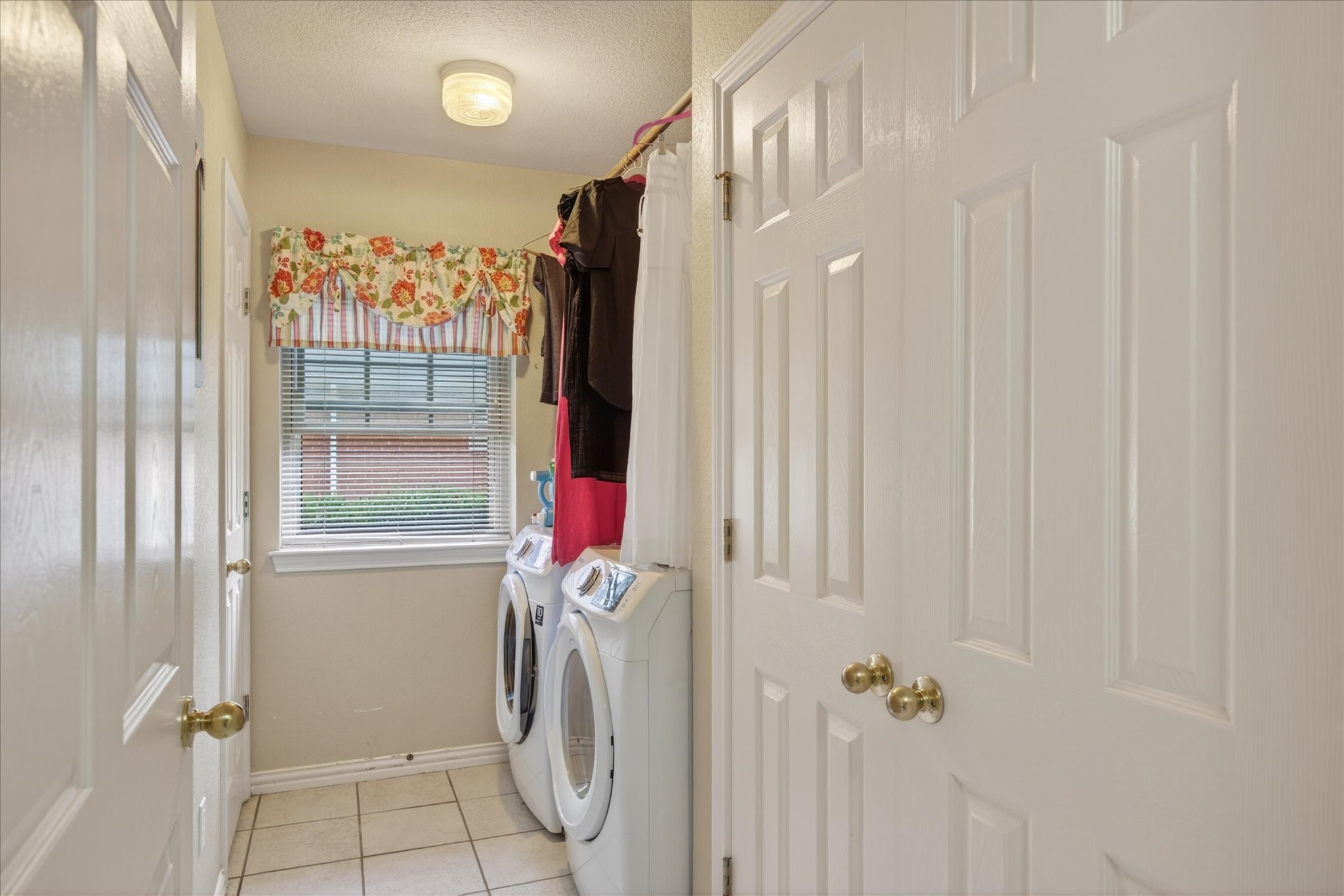 1405 5th Street Granbury TX 76048