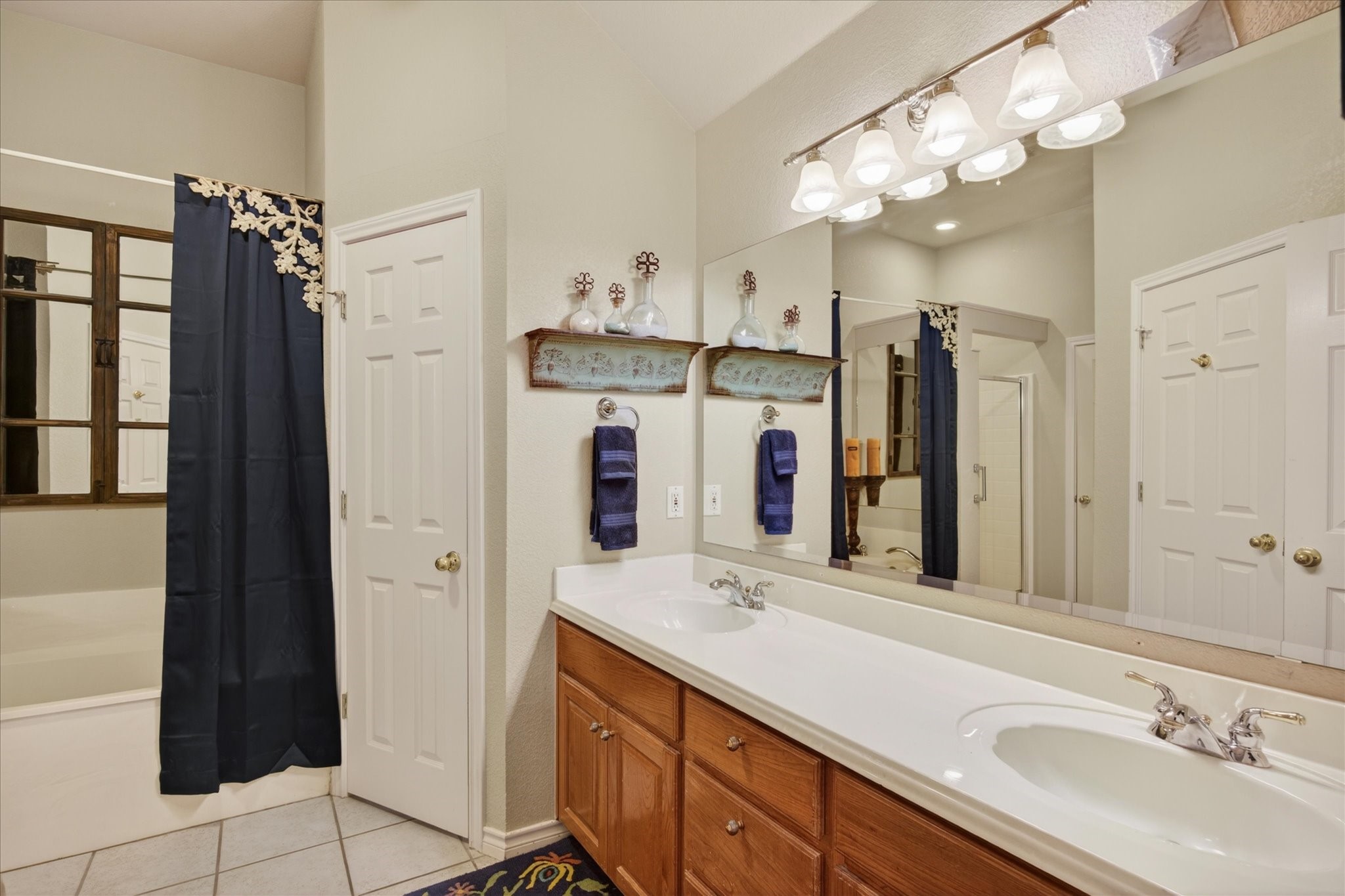 1405 5th Street Granbury TX 76048