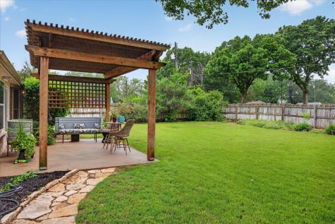 1405 5th Street Granbury TX 76048