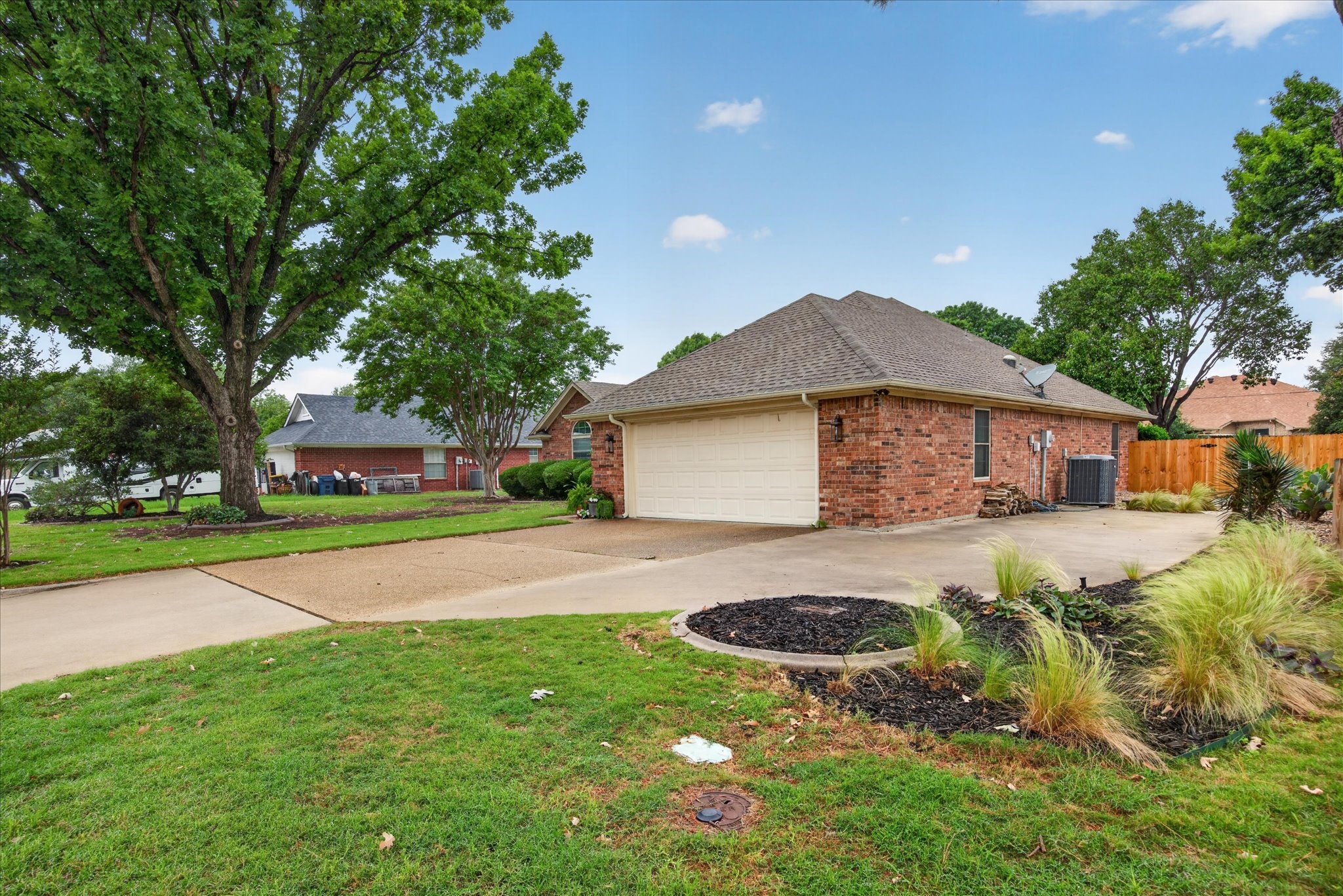 1405 5th Street Granbury TX 76048