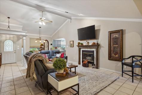 1405 5th Street Granbury TX 76048