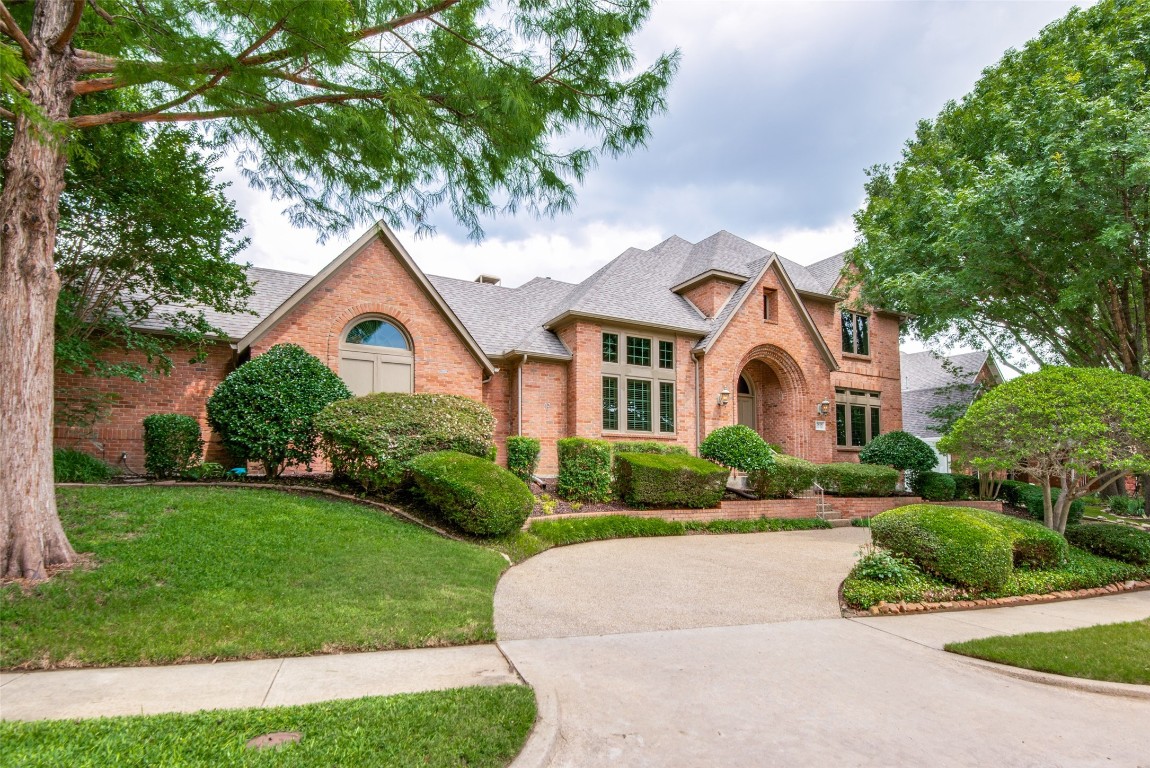 2825 Earlshire Lane Carrollton TX 75007