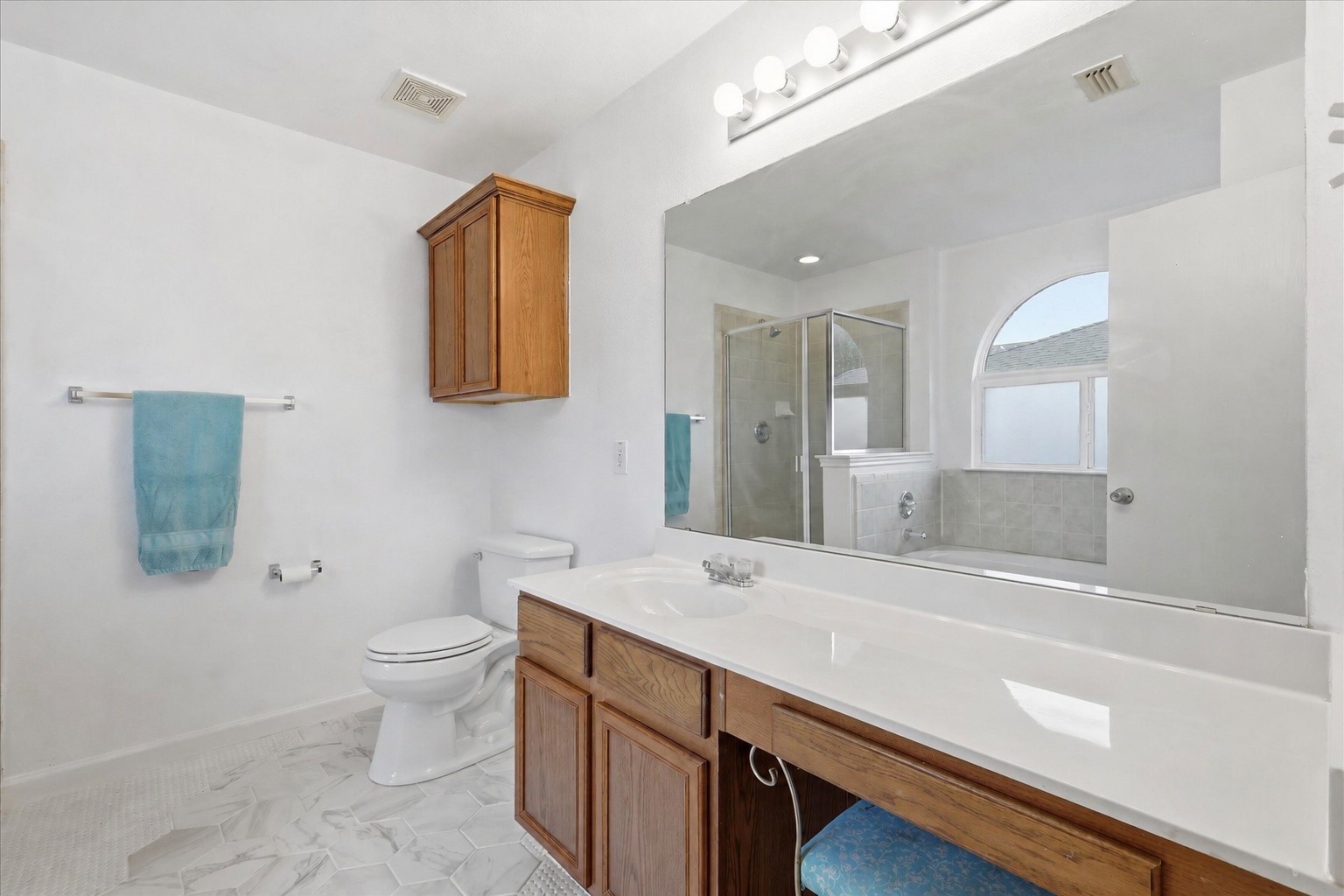 2062 Bishop Hill Little Elm TX 75036