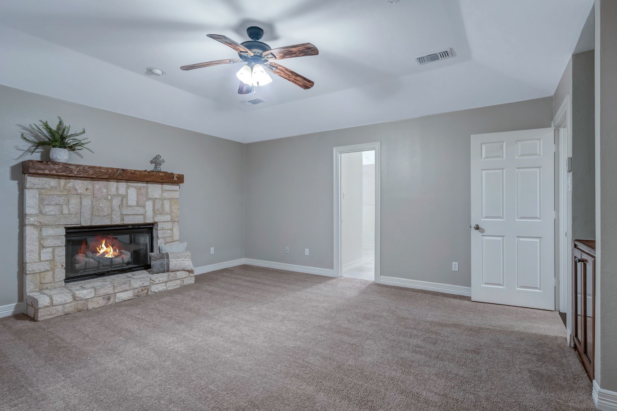 1810 Longbranch Road Waxahachie TX 76065